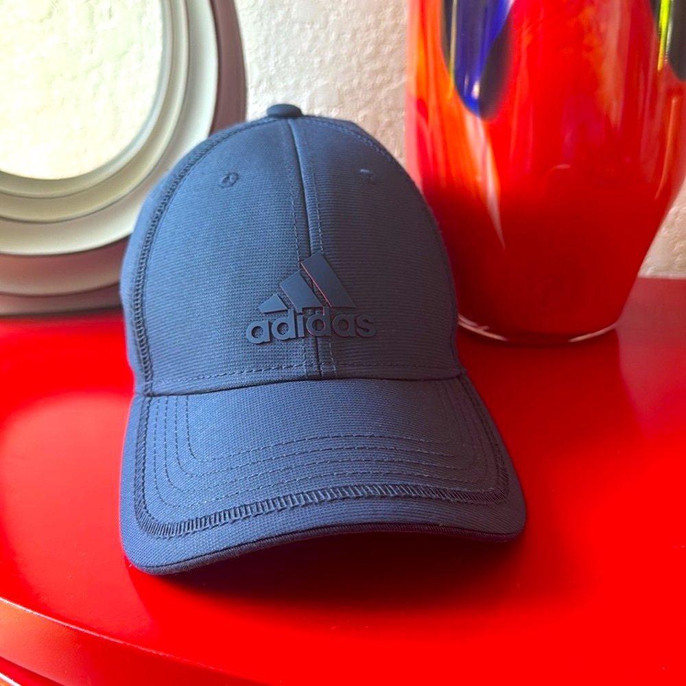 ADIDAS Aeroready Cap Hat Blue Red Detail Adjustable NWOT - Picture 6 of 9